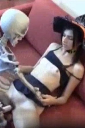 Девочка порнуха пацанка скелет (84 фото)