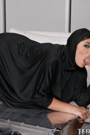 Секс в хиджабе (60 фото)