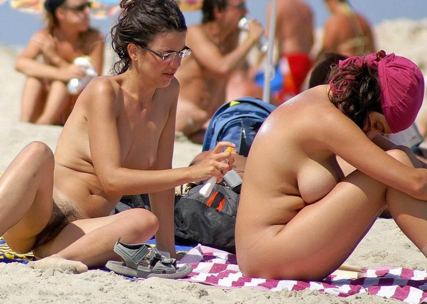 Подсмотренный секс на пляже подборка фото