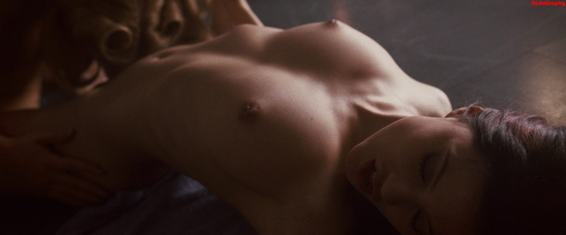 Natasha rothwell nude - 🧡 Natasha Henstridge showing her big tits in nude ...