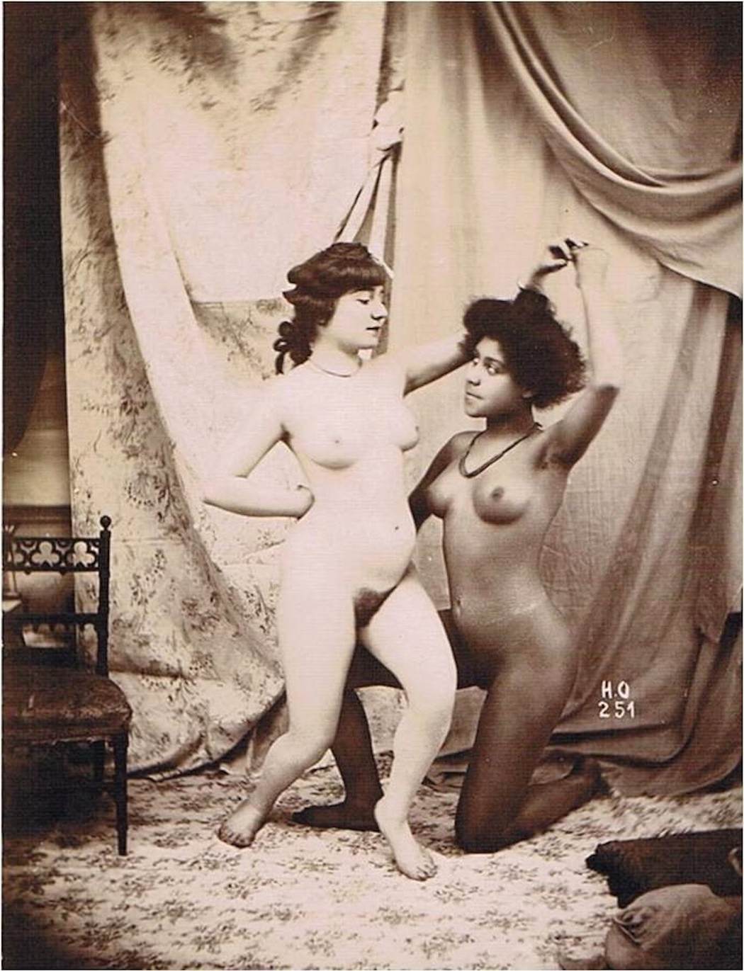 Старинная грузинская эротика (86 фото) .