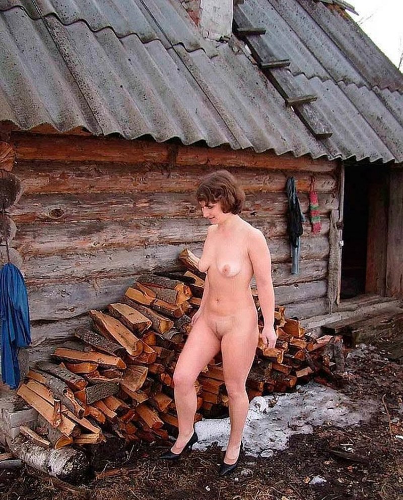 голая русская женщина на даче фото фото 106