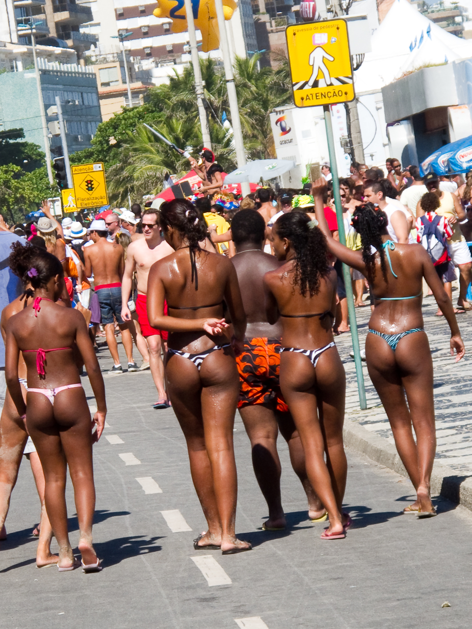 оргии бразильских девушек фото 71