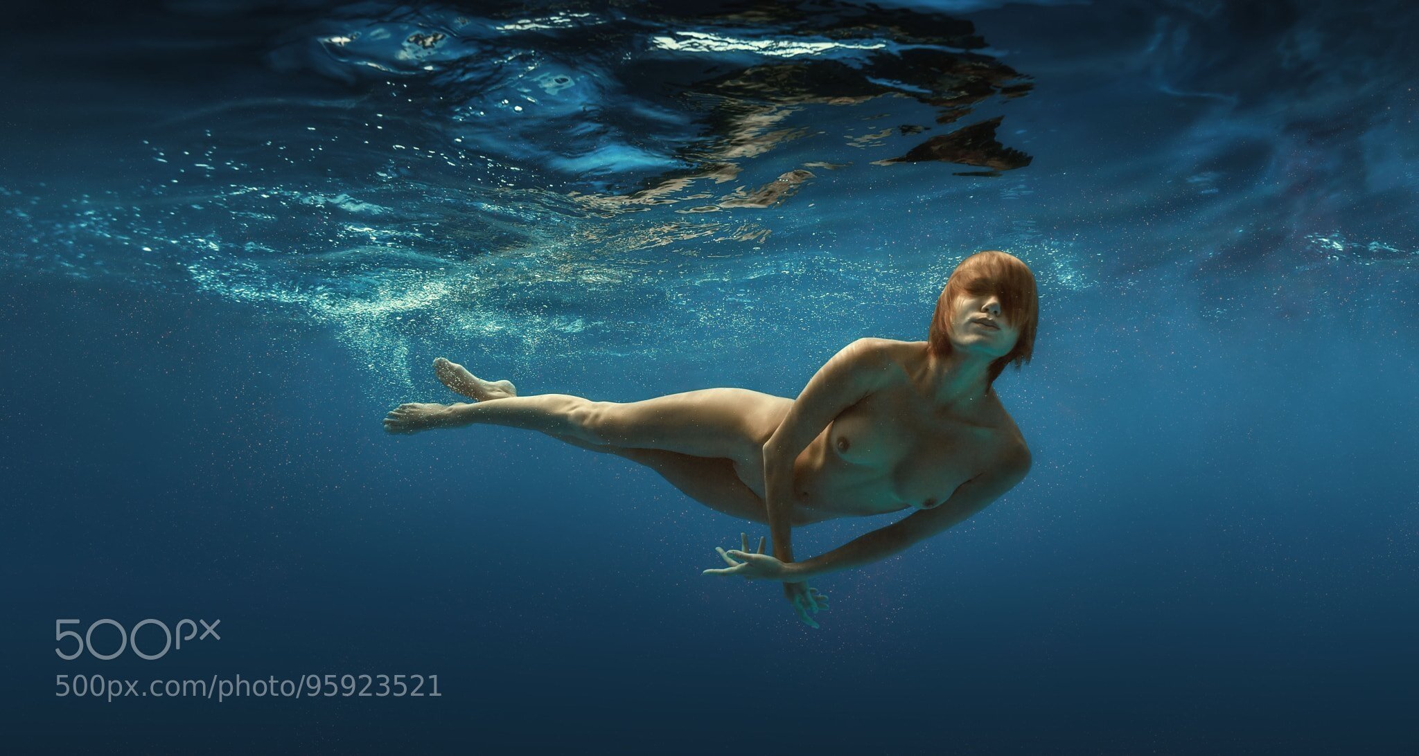голая женщина на воде фото фото 12