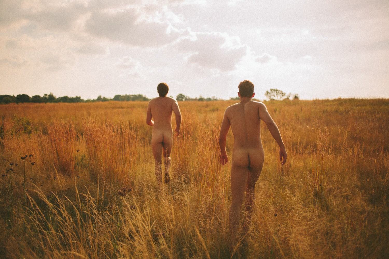 парни голые на природе фото 96
