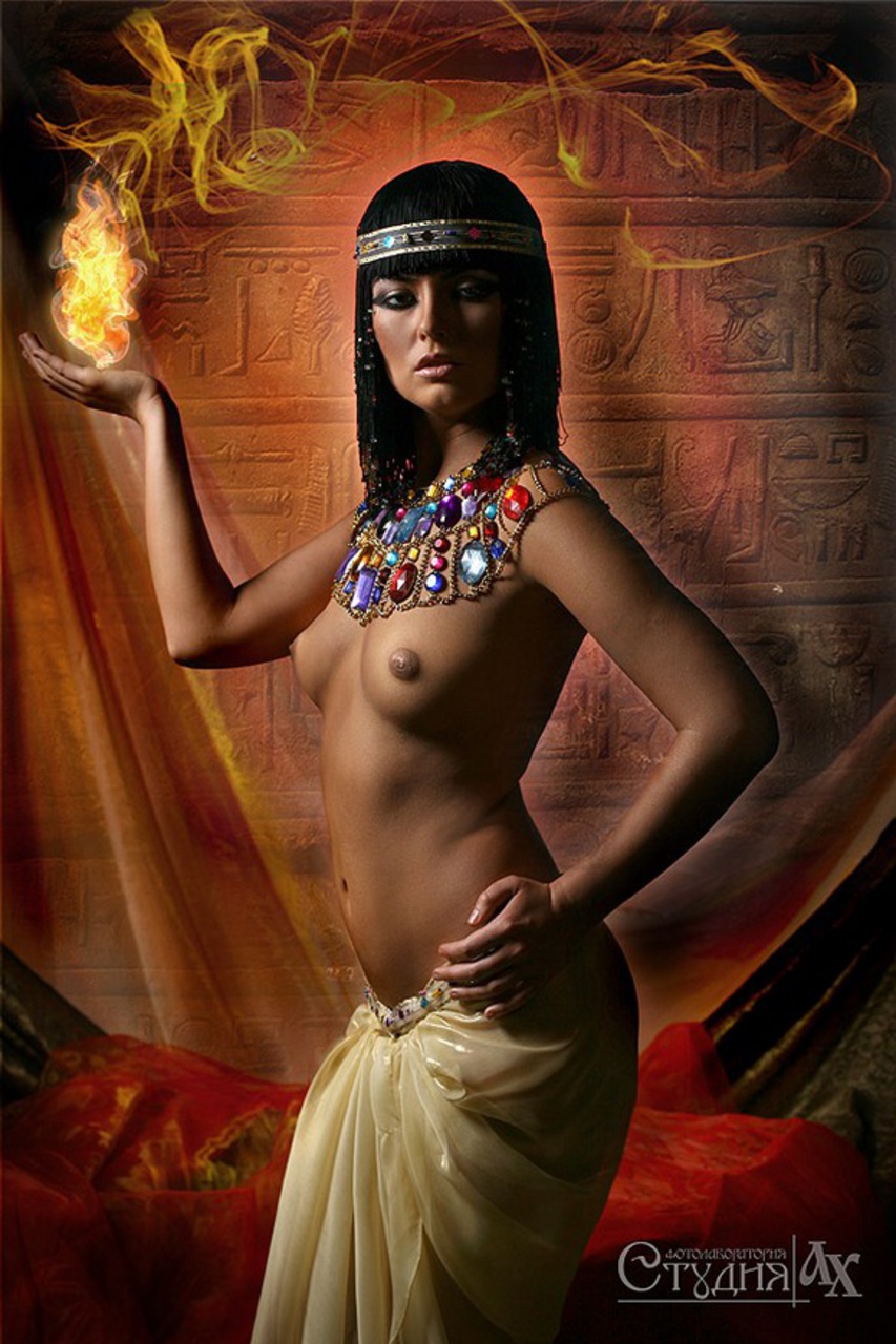 Голые девушки из египта (58 фото) .